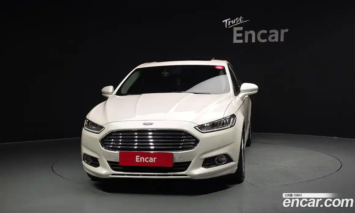 Ford Mondeo 2015 2.0 автомат (гидро), фото 3