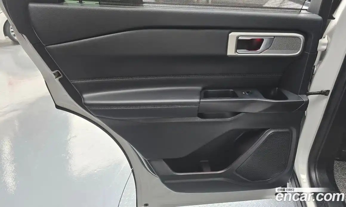 Ford Explorer 2019 2.3 автомат (гидро), фото 15