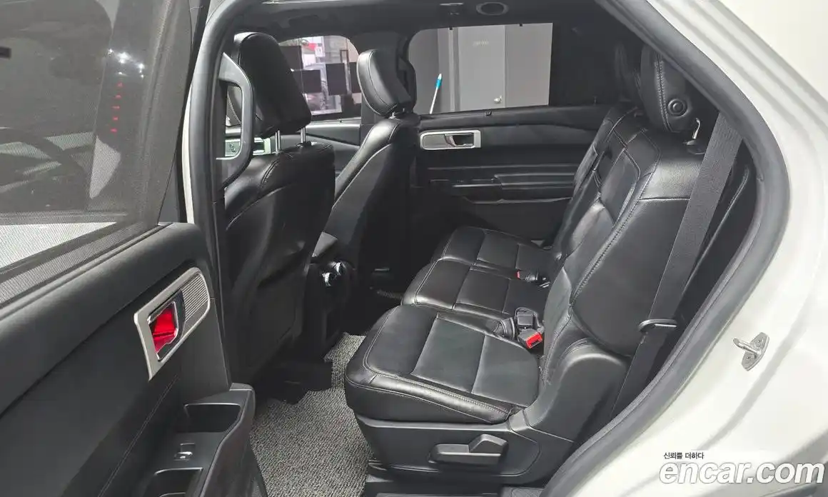 Ford Explorer 2019 2.3 автомат (гидро), фото 17
