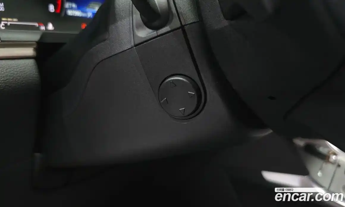 Ford Explorer 2019 2.3 автомат (гидро), фото 27