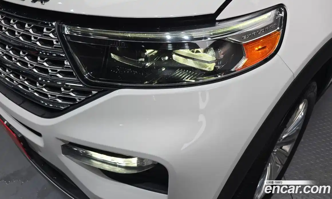 Ford Explorer 2019 2.3 автомат (гидро), фото 8