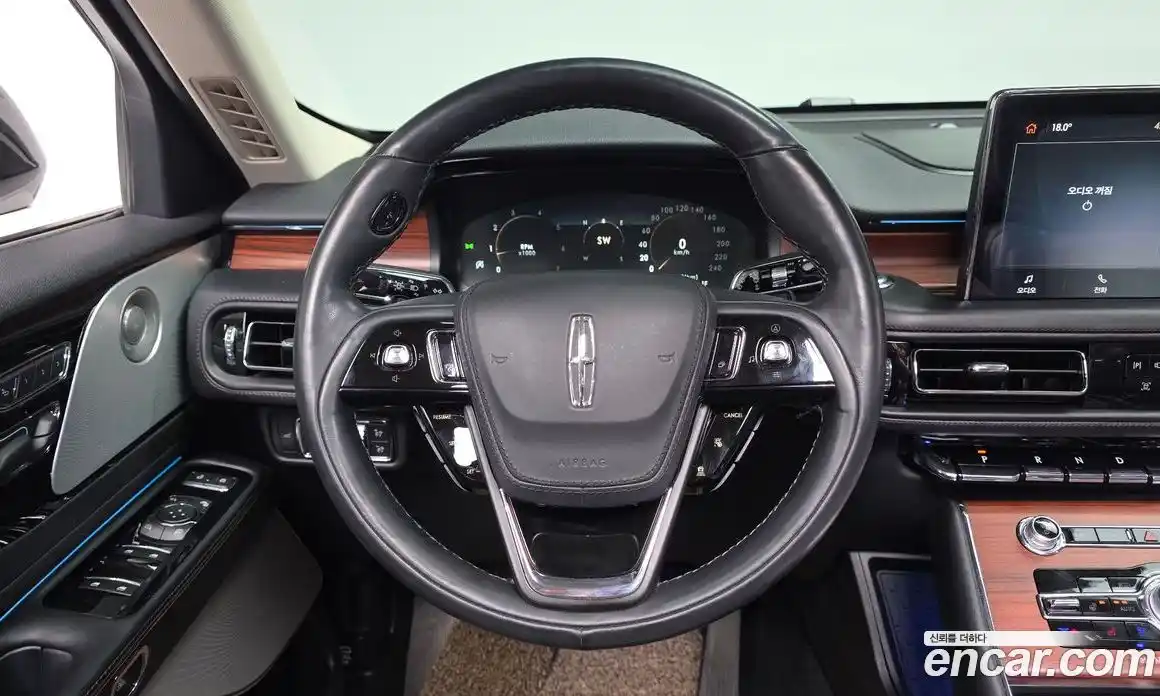 Lincoln Aviator 2022 3.0 автомат (гидро), фото 18 Lincoln Aviator 2022 3.0 автомат (гидро), фото 18