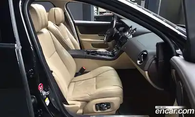 Jaguar XJ 2016 3.0 автомат (гидро), миниатюра 11 Jaguar XJ 2016 3.0 автомат (гидро), миниатюра 11