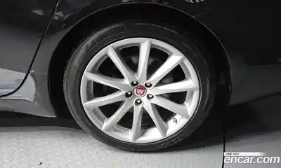 Jaguar XJ 2016 3.0 автомат (гидро), миниатюра 5 Jaguar XJ 2016 3.0 автомат (гидро), миниатюра 5