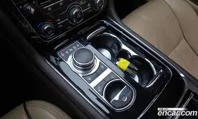 Jaguar XJ 2016 3.0 автомат (гидро), миниатюра 9 Jaguar XJ 2016 3.0 автомат (гидро), миниатюра 9