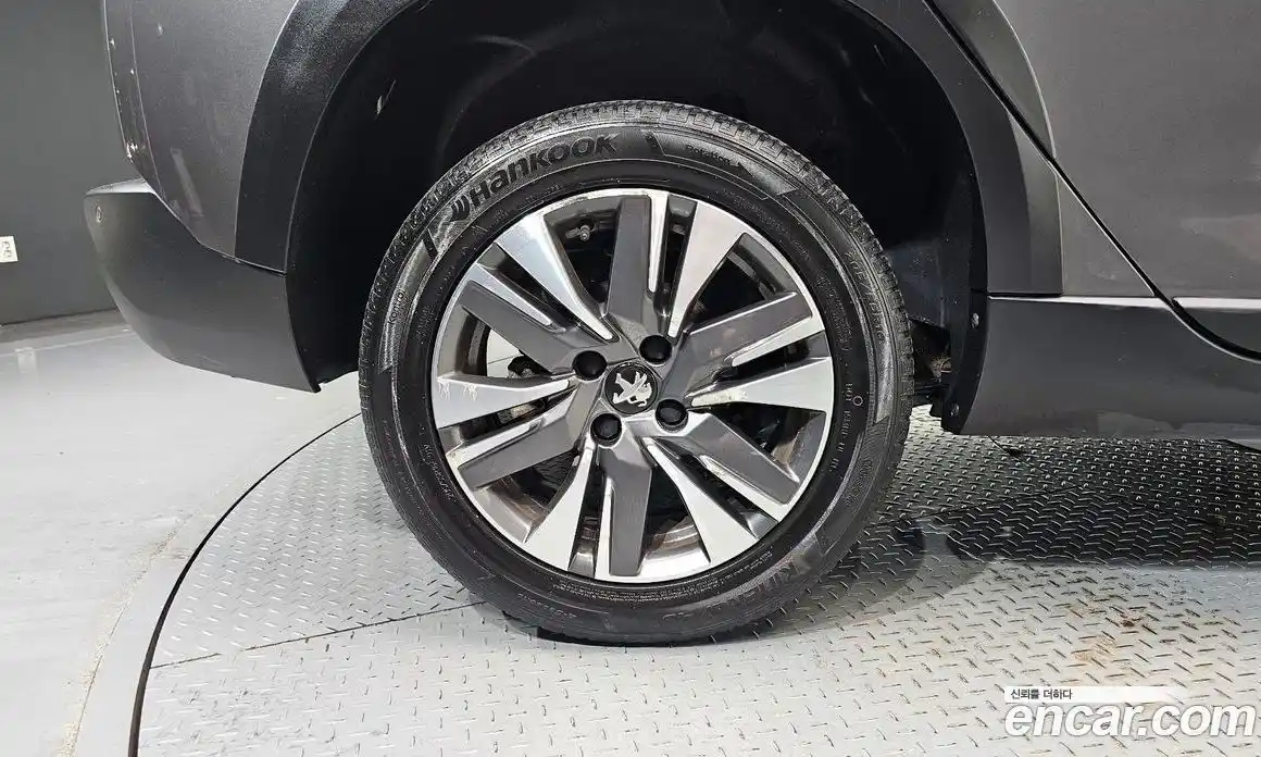 Peugeot 2008 2018 1.6 автомат (гидро), фото 5