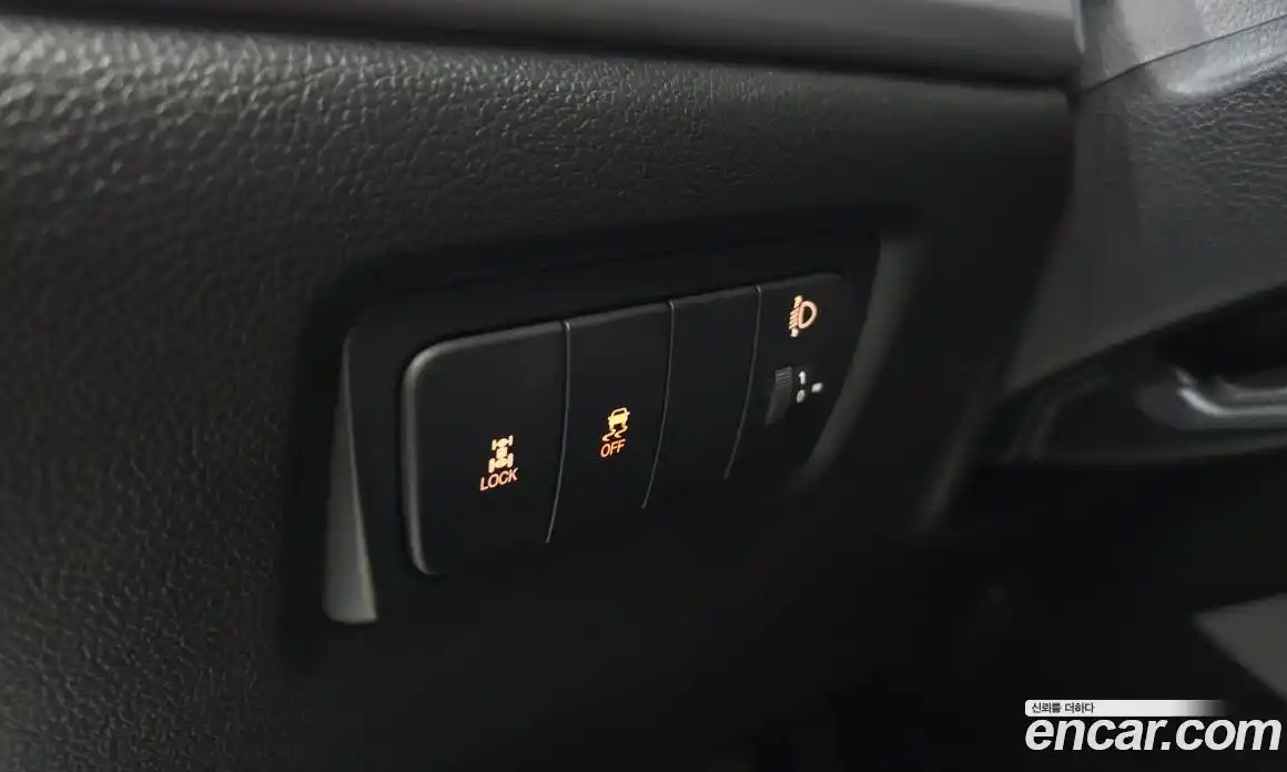 SsangYong Korando 2014 2.0 автомат (гидро), фото 16