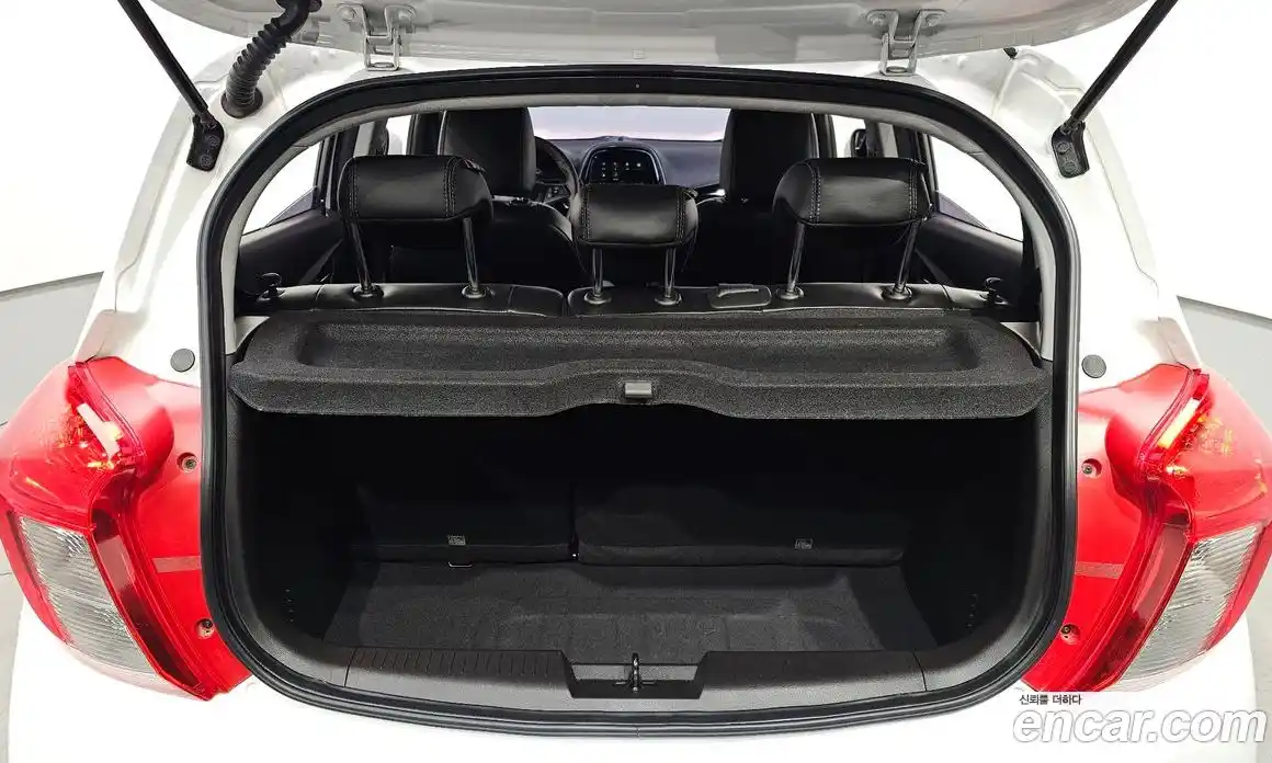 Chevrolet Spark 2019 1.0 автомат (гидро), фото 19