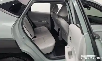 Hyundai Kona 2023 1.6 автомат (гидро), миниатюра 11