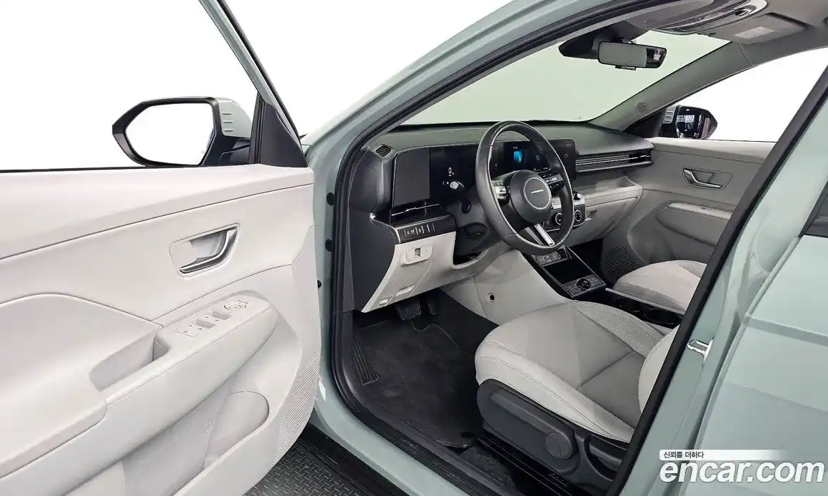 Hyundai Kona 2023 1.6 автомат (гидро), фото 12