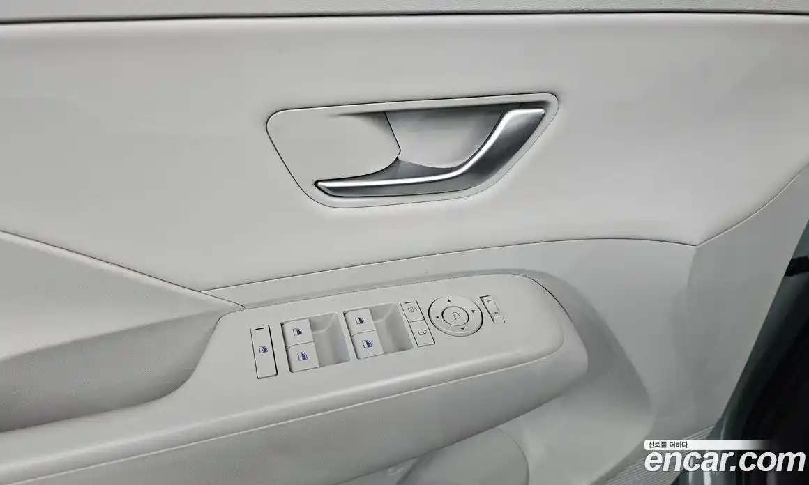 Hyundai Kona 2023 1.6 автомат (гидро), фото 19