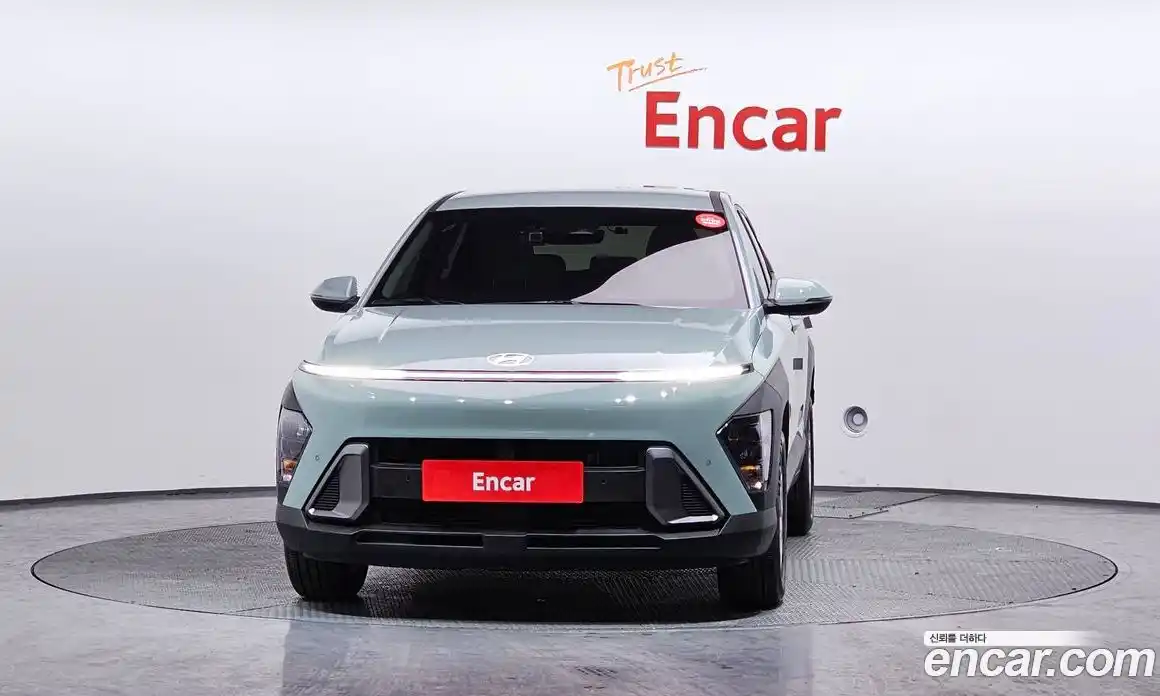 Hyundai Kona 2023 1.6 автомат (гидро), фото 3