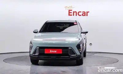 Hyundai Kona 2023 1.6 автомат (гидро), миниатюра 3