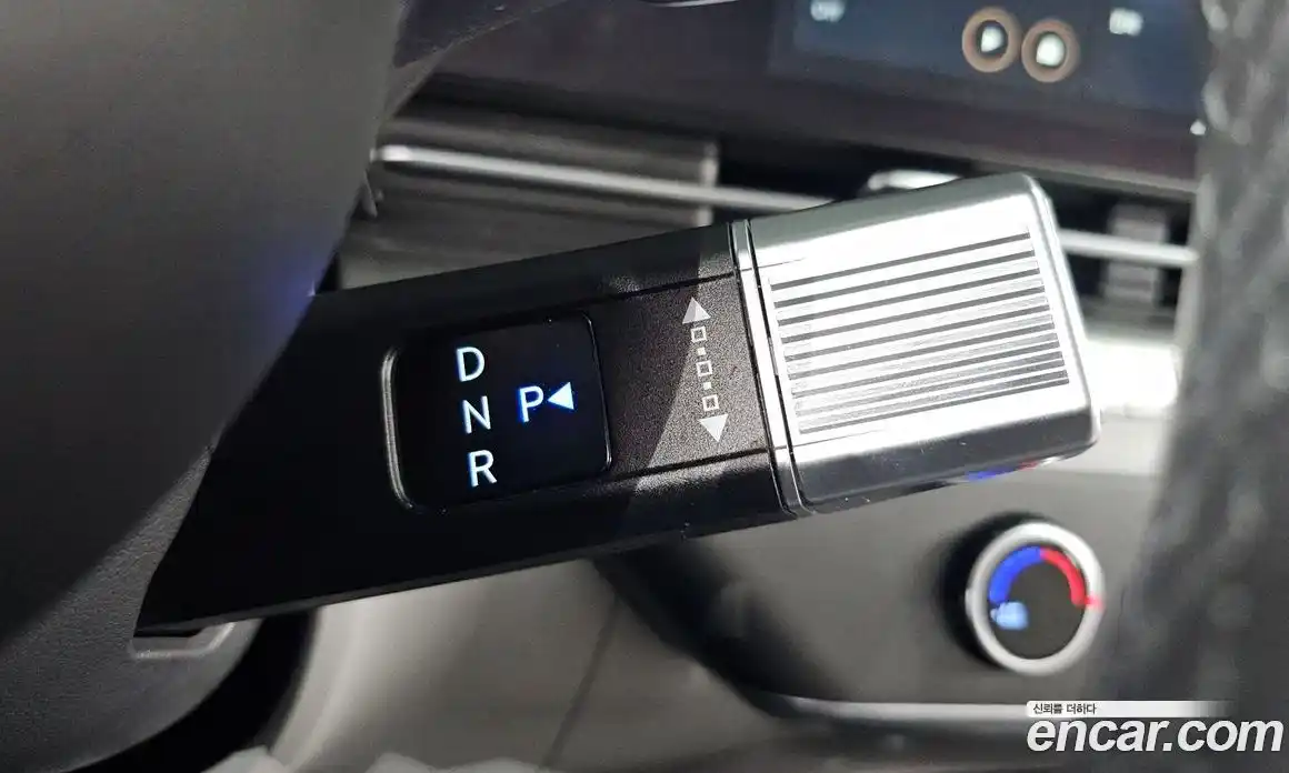 Hyundai Kona 2023 1.6 автомат (гидро), фото 9
