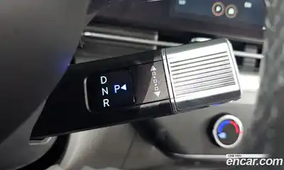 Hyundai Kona 2023 1.6 автомат (гидро), миниатюра 9