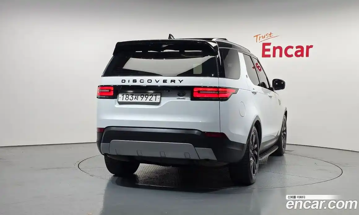 Land Rover Discovery 2020 3.0 автомат (гидро), фото 4