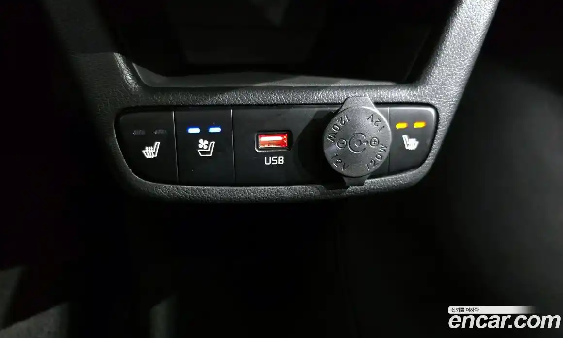 Kia Ray 2023 1.0 автомат (гидро), фото 17