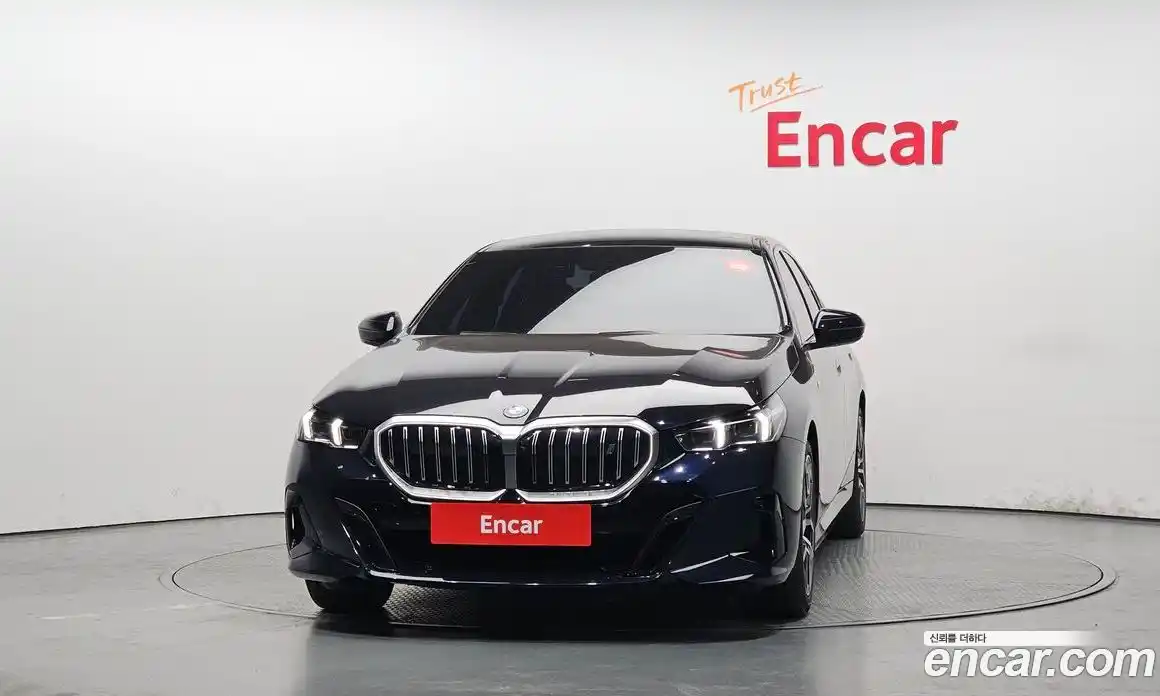 BMW i5 2025 0.2 автомат (гидро), фото 3