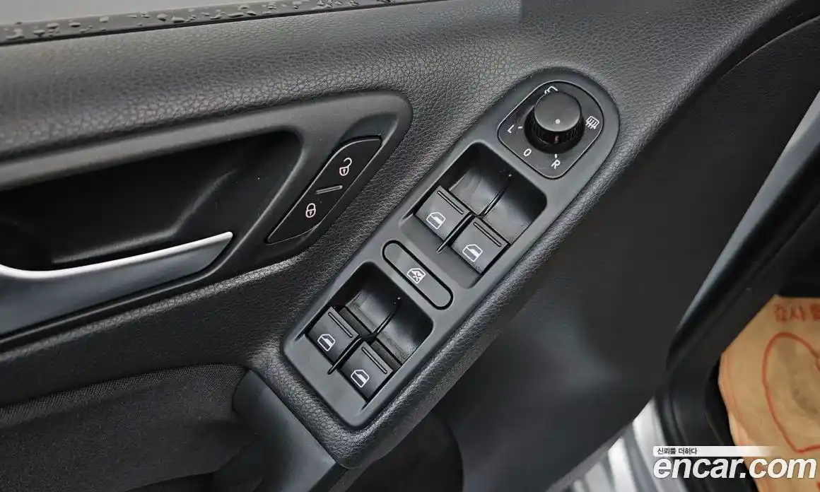 Volkswagen Golf 2012 1.6 автомат (гидро), фото 14