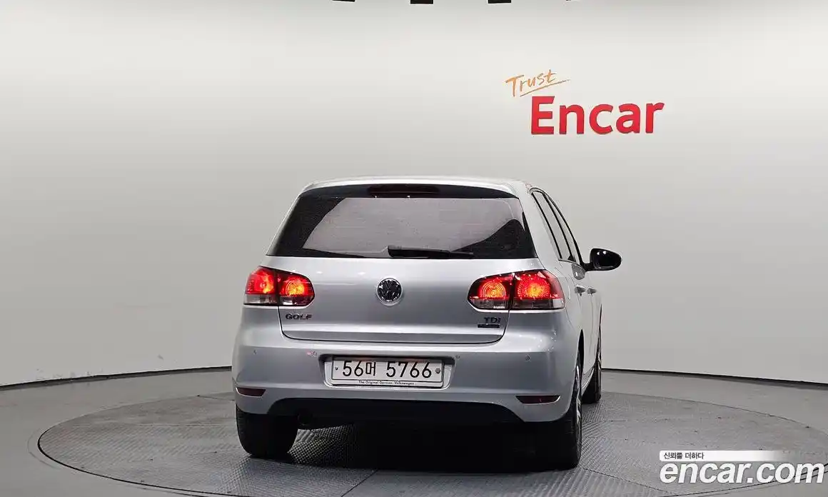Volkswagen Golf 2012 1.6 автомат (гидро), фото 4