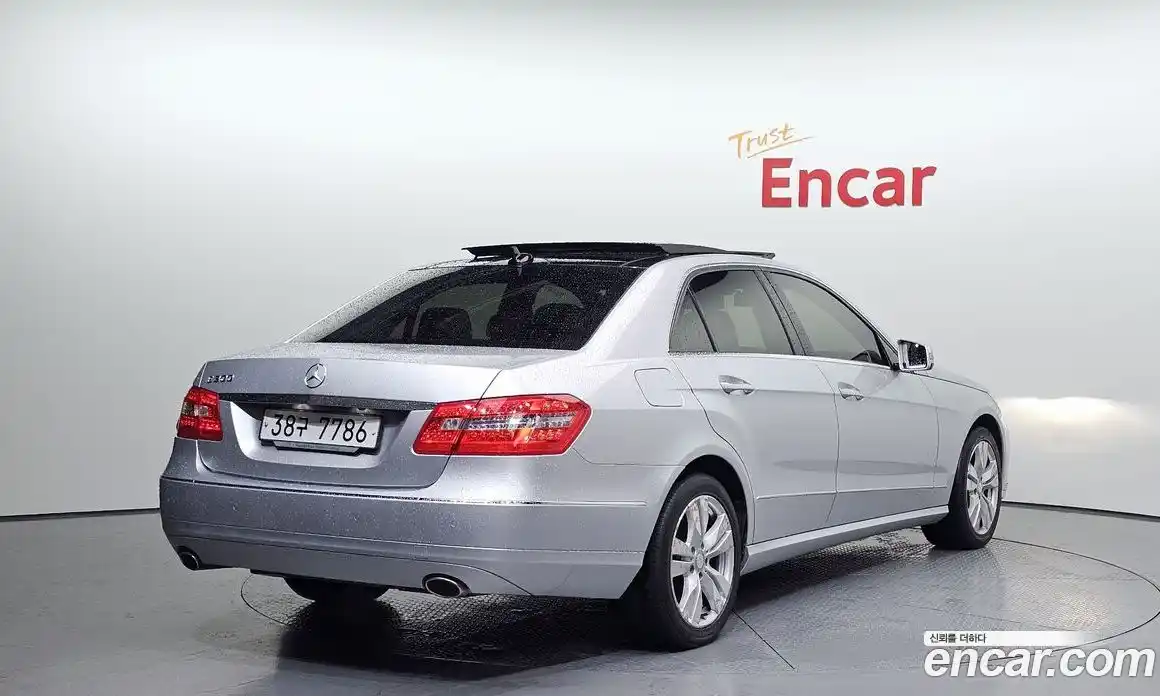 Mercedes-Benz E-Class 2013 3.5 гидро, фото 2 Mercedes-Benz E-Class 2013 3.5 гидро, фото 2