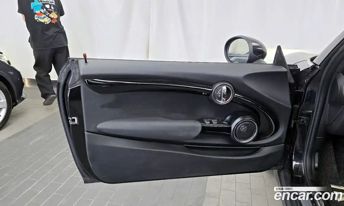 Mini Cooper Convertible 2016 2.0 автомат (гидро), фото 14