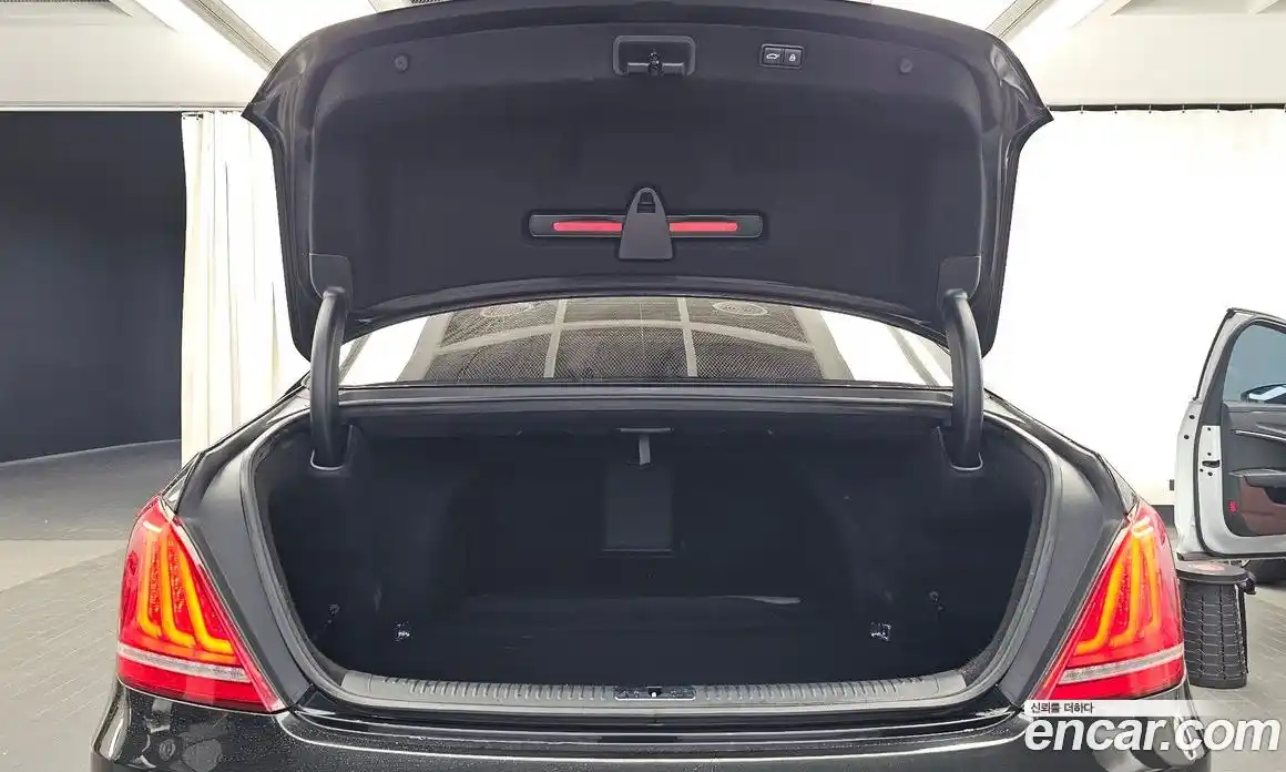 Genesis EQ900 2017 3.8 автомат (гидро), фото 26