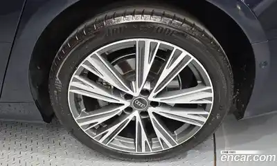 Audi A6 2022 2.0 автомат (гидро), миниатюра 7