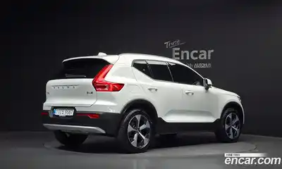 Volvo XC40 2025 2.0 автомат (гидро), миниатюра 2