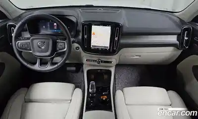 Volvo XC40 2025 2.0 автомат (гидро), миниатюра 10