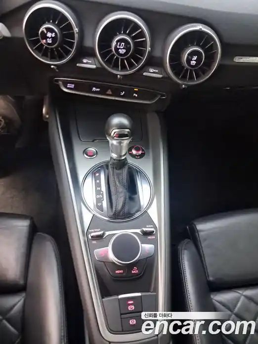Audi TT 2015 2.0 автомат (гидро), фото 13