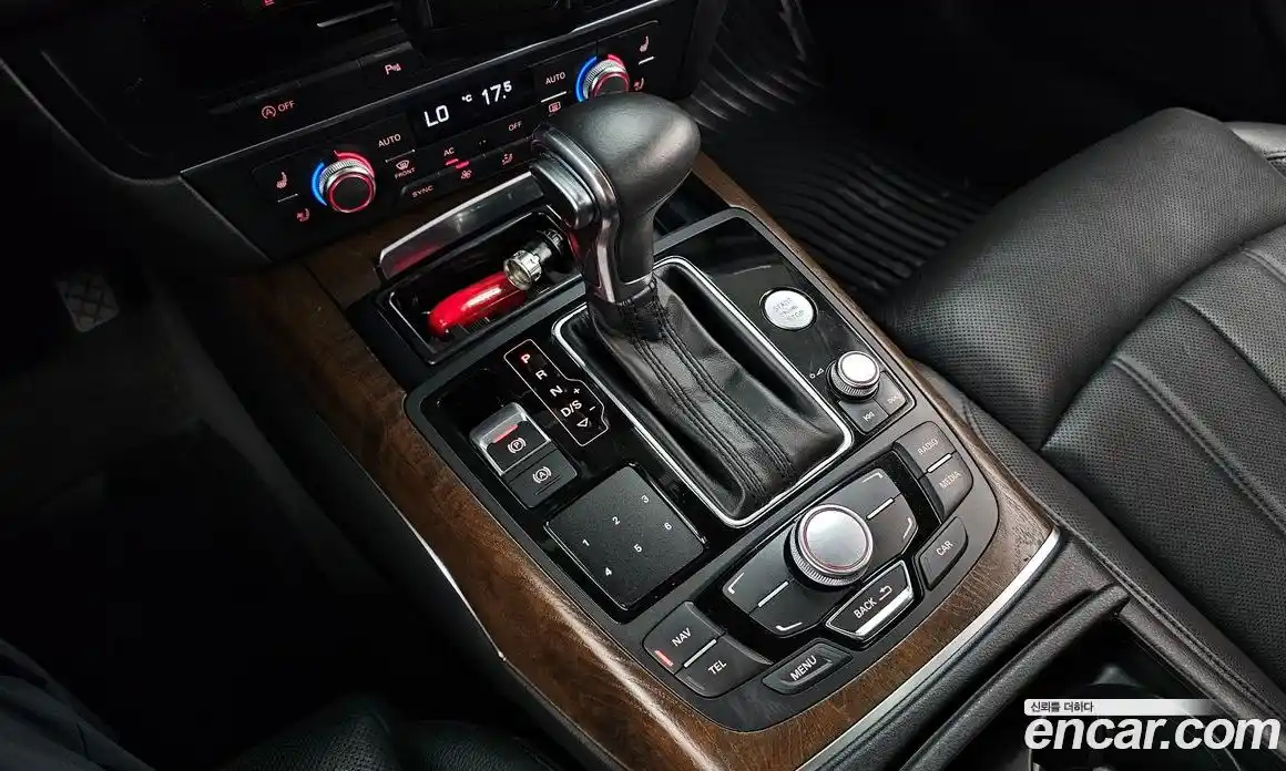 Audi A6 2013 3.0 автомат (гидро), фото 12