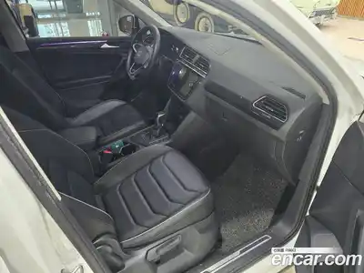 Volkswagen Tiguan 2022 2.0 автомат (гидро), миниатюра 11