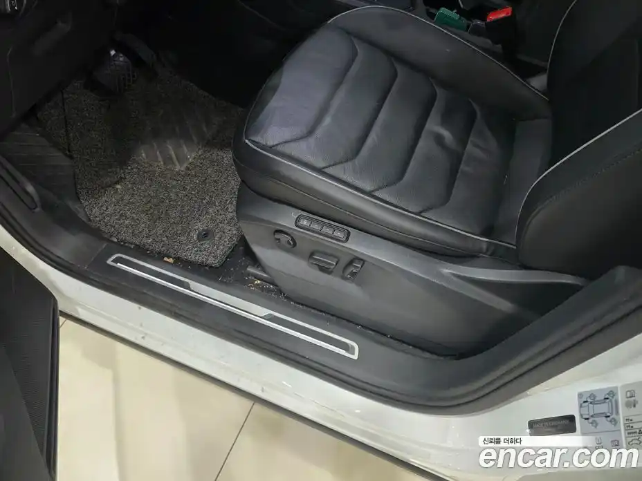 Volkswagen Tiguan 2022 2.0 автомат (гидро), фото 12