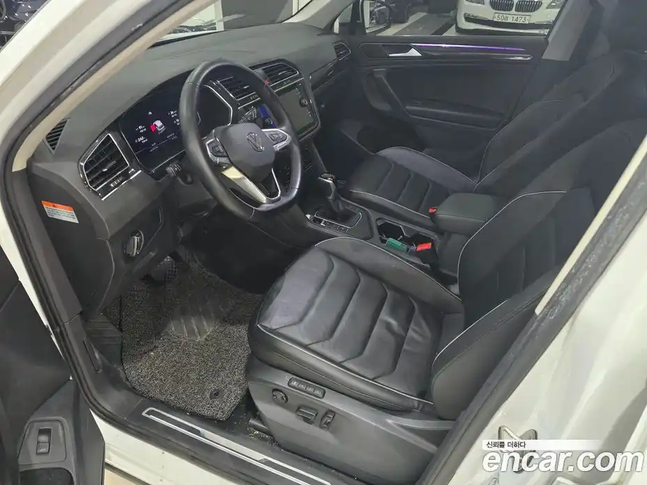 Volkswagen Tiguan 2022 2.0 автомат (гидро), фото 13