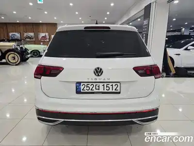 Volkswagen Tiguan 2022 2.0 автомат (гидро), миниатюра 3