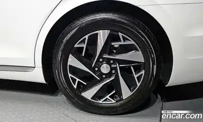 Hyundai Grandeur 2022 2.4 автомат (гидро), миниатюра 7