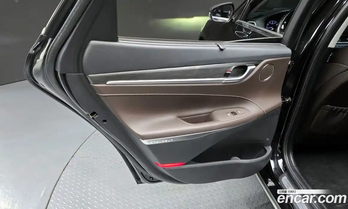 Hyundai Grandeur 2019 2.4 автомат (гидро), фото 14