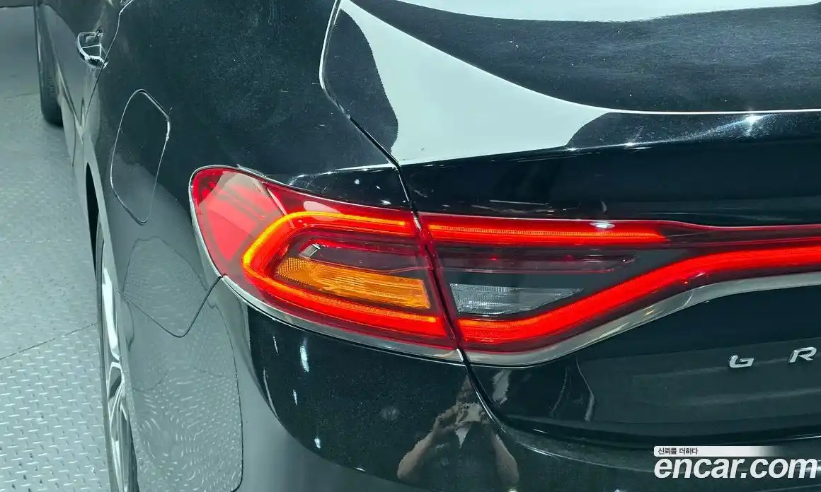 Hyundai Grandeur 2019 2.4 автомат (гидро), фото 8