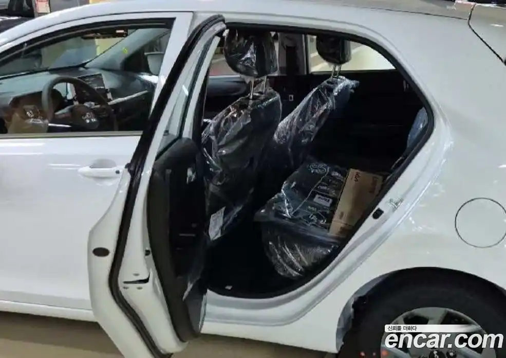 Kia Morning 2025 1.0 автомат (гидро), фото 10