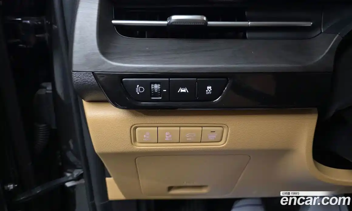 Kia Carnival 2023 2.2 автомат (гидро), фото 14