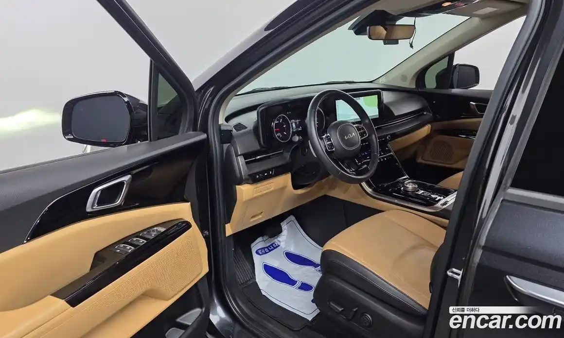 Kia Carnival 2023 2.2 автомат (гидро), фото 10