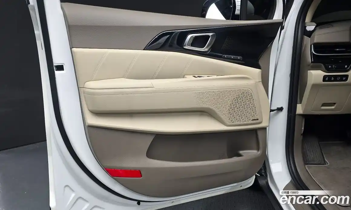 Kia Carnival 2024 2.2 автомат (гидро), фото 13