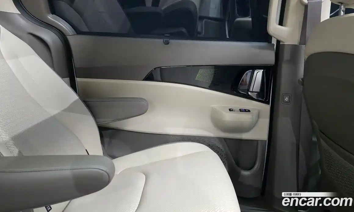 Kia Carnival 2024 2.2 автомат (гидро), фото 14