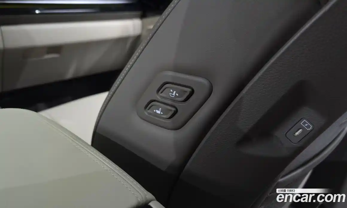 Kia Carnival 2024 2.2 автомат (гидро), фото 29