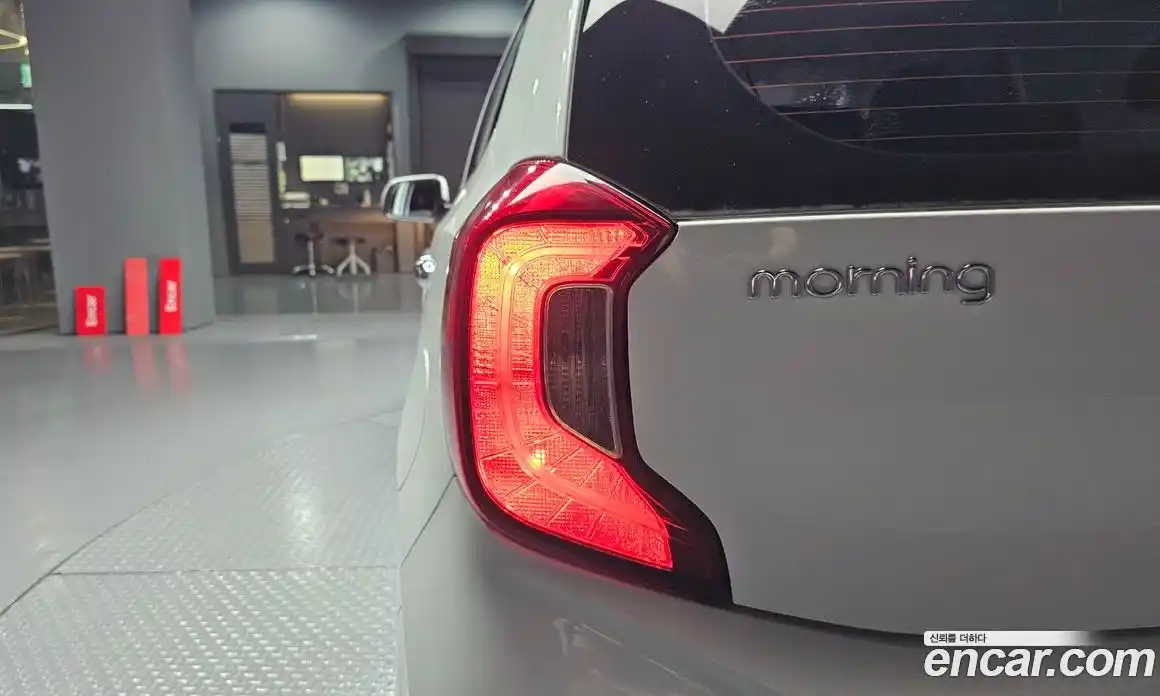Kia Morning 2020 1.0 автомат (гидро), фото 9