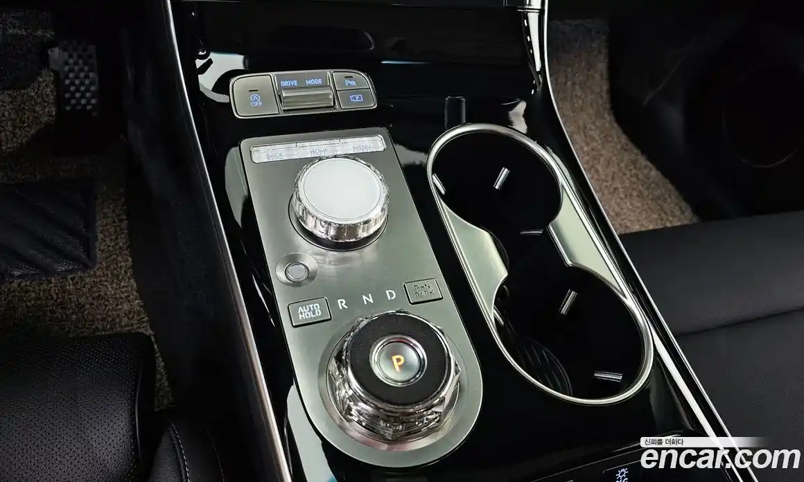 Genesis GV70 2024 2.5 автомат (гидро), фото 11