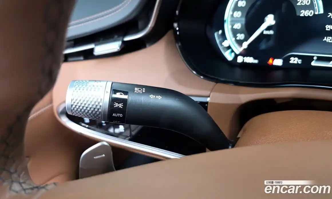 Genesis GV70 2022 2.5 автомат (гидро), фото 27