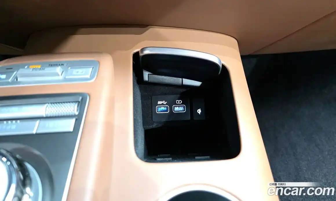 Genesis GV70 2022 2.5 автомат (гидро), фото 28