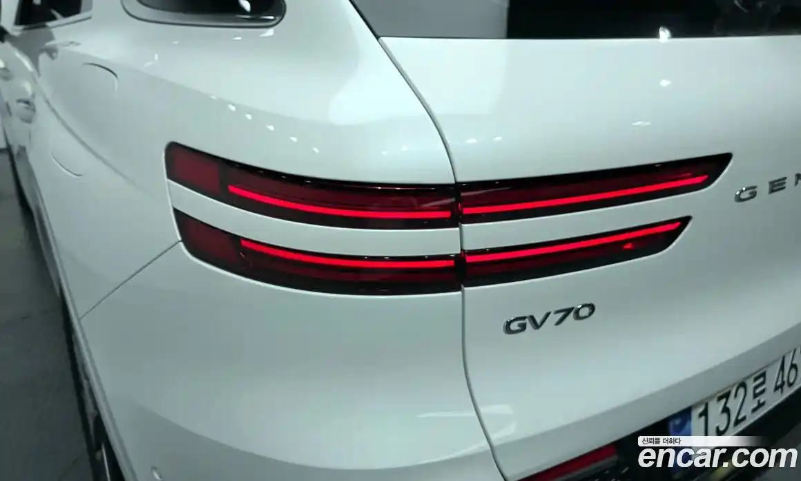 Genesis GV70 2022 2.5 автомат (гидро), фото 9